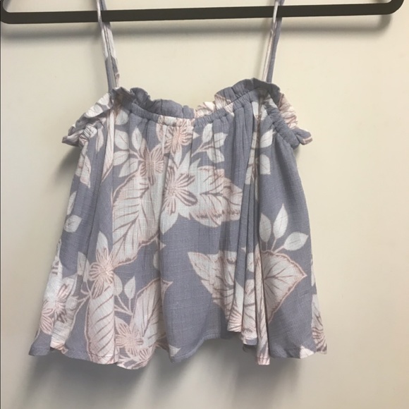 The Boutique Hilo Tops - The Boutique Hilo TBH Blue Floral Crop Top